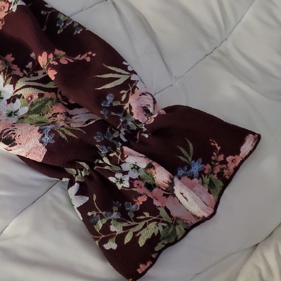 Free Kisses Floral Blouse - Burgundy and Blue. Off The Sholder - Picture 4 of 4